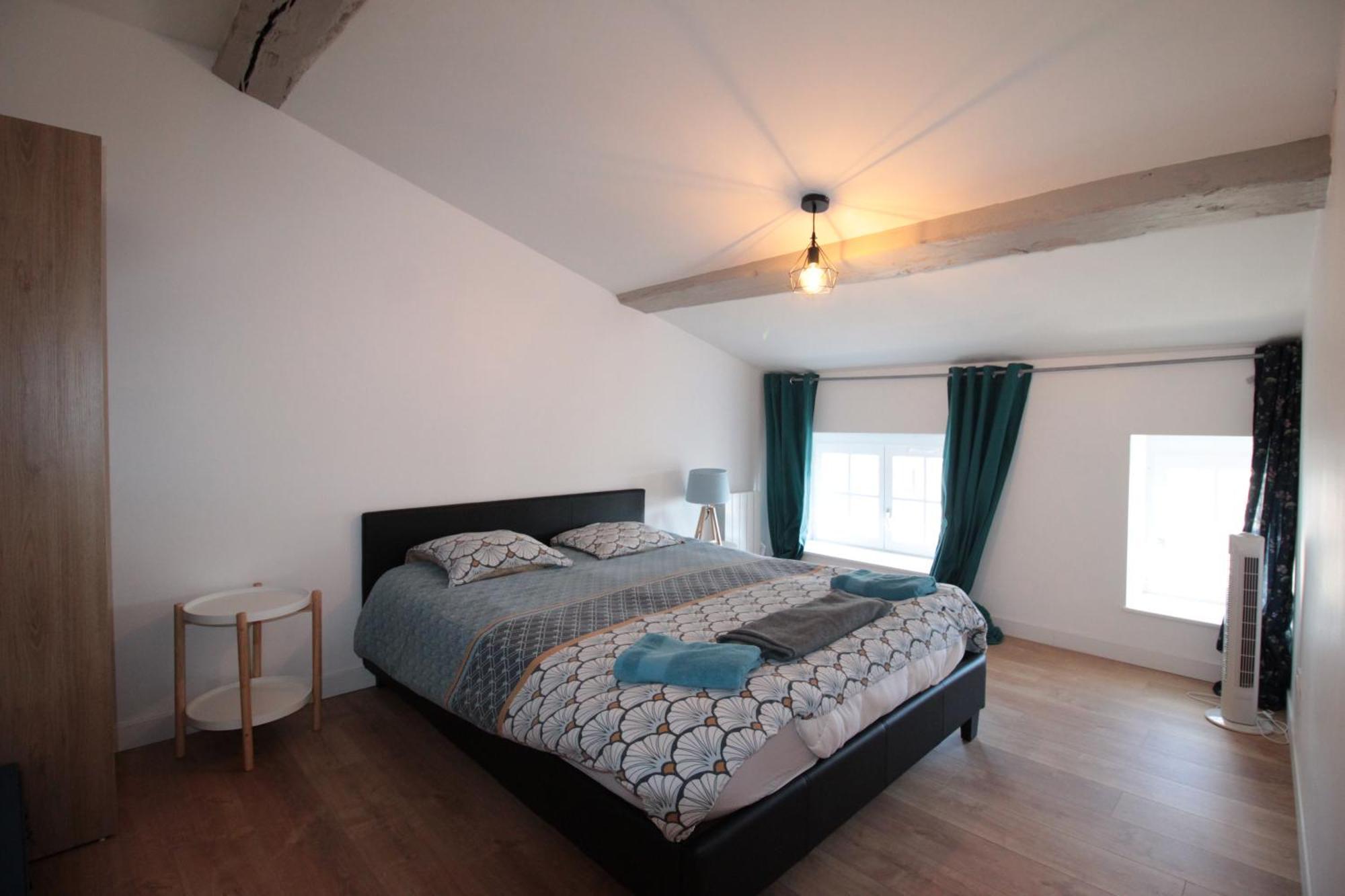 Logement Neuf "Meuse" - Hyper Centre - Parking Proche - Proche Gare - 4 Chambres - Terrasse Couverte - Wifi ! Gere Par Prestazen'Services Verdun-sur-Meuse Exteriör bild
